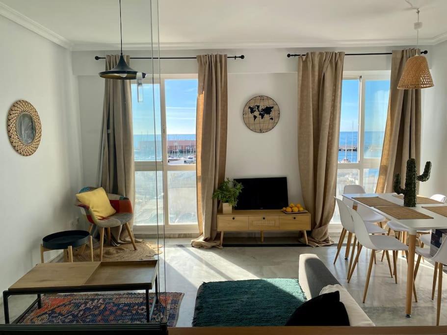 Apartamento Seafront In Marbella With Pool And Garage Exterior foto