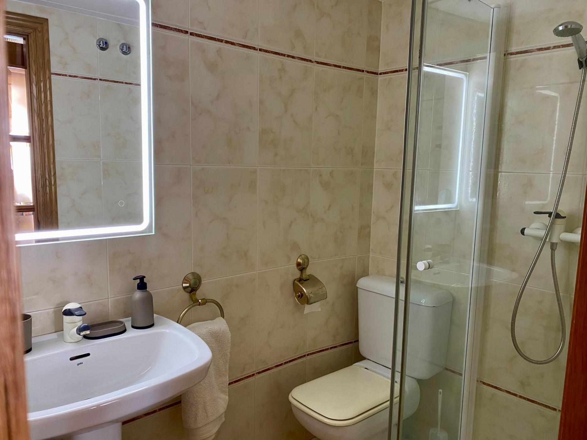 Apartamento Seafront In Marbella With Pool And Garage Exterior foto