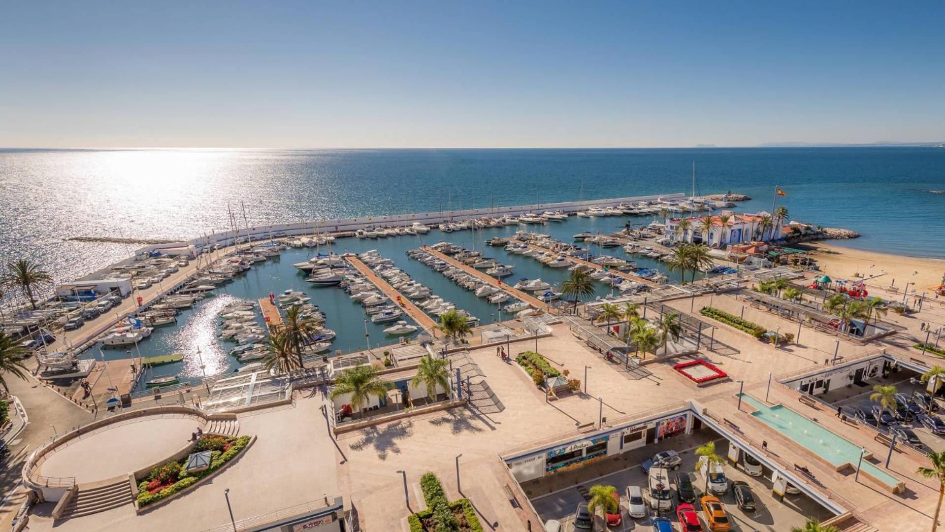 Apartamento Seafront In Marbella With Pool And Garage Exterior foto